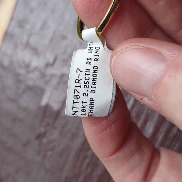 Champagne diamond ring, nwt, 2.25 ctw - Picture 7 of 7